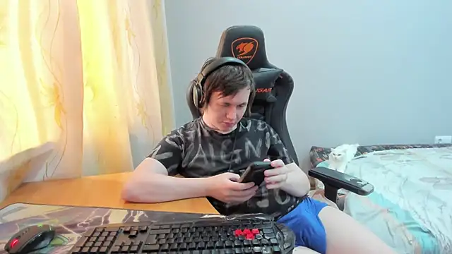 Вебкам-шоу iliaskrislove