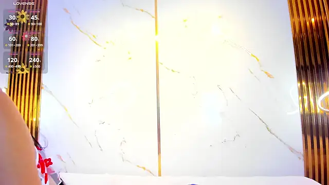 CandyRouse__'s Live XXX Chat