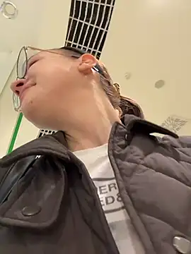 RinaCat Show in webcam