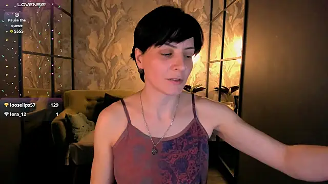 LorenDaze Adlı Modelin Canlı XXX Sohbeti