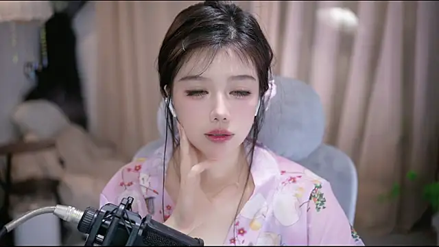 دردشة Cecily الجنسية المباشرة