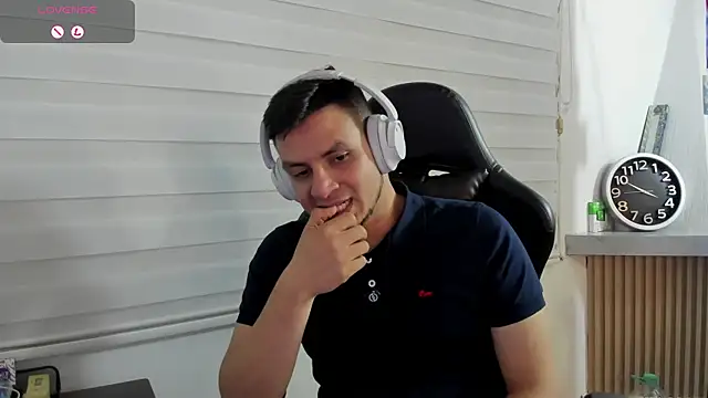 Rick_Adams Live XXX-Chat