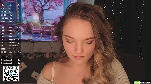 JulieLupo's Live XXX Chat