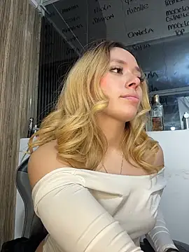 Chat +18 de LanaMills_ ao vivo