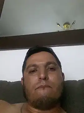 HOTB0Y18 Show Webcam