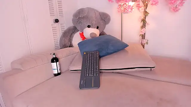 kitty_miaa's Live XXX Chat