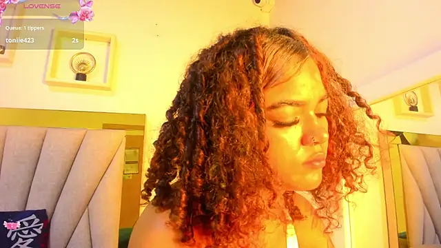 vahiolet_fuentes live XXX chat