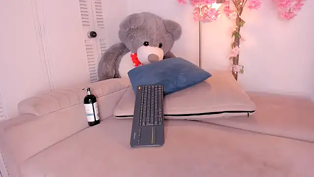 kitty_miaa's Live XXX Chat