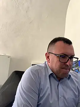 Mike8523 Show Webcam