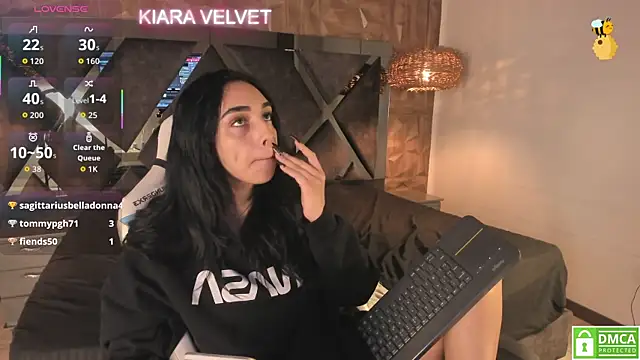 Chat XXX ao vivo de Kiara_velvet__