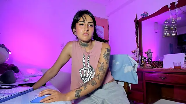 دردشة miku_st الجنسية المباشرة