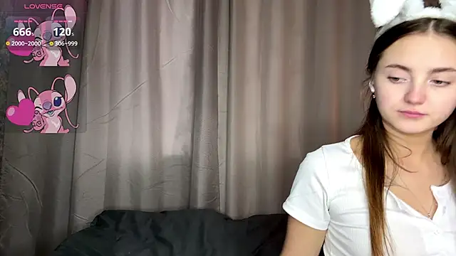 عرض كام LoraDavi