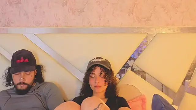 Benny_and_Mark Adlı Modelin Canlı XXX Sohbeti