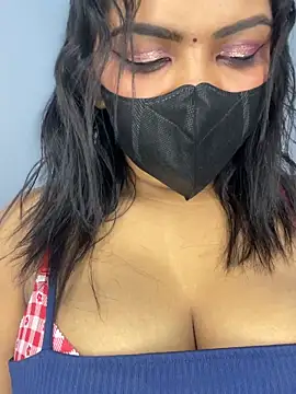 Chat XXX en directo de __Tamil_Hot_Chellakutty__