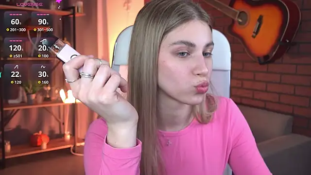 Chat XXX en directo de EllieCutes