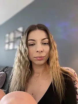 Mia_Ethan's Live XXX Chat