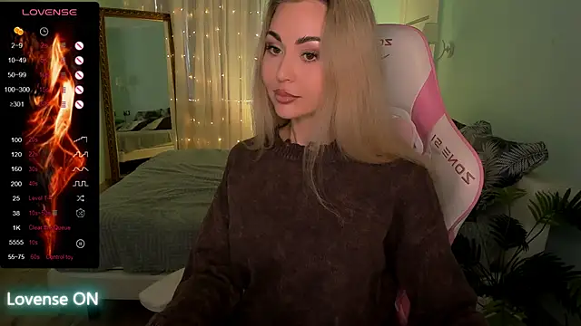 Chat XXX en directo de AdeleRoberts