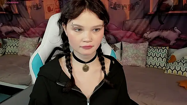 EmilyChaves' Live XXX Chat