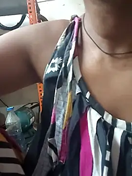 Sweet-runi Webcam Show