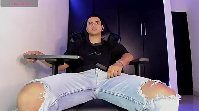 Liam_Mateo 网络视讯表演