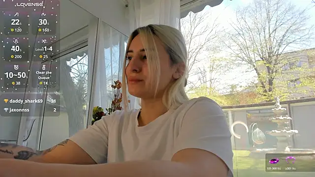 Ella_Vee: онлайн-секс-чат