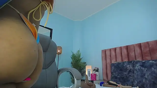 nana_levyのライブXXXチャット