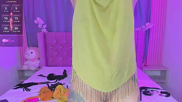 Nayla-Mouna's Webcam Show