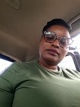 Goddess_of_Hearts' Live XXX Chat