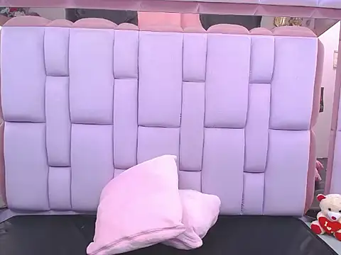 Czat XXX na żywo – hazel_18_