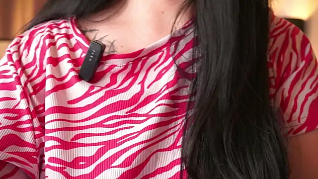 DeloresSaberi webcam show