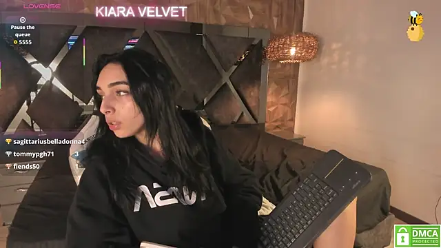 Czat XXX na żywo – Kiara_velvet__