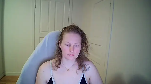 Girlnina-1995 Webcam Show