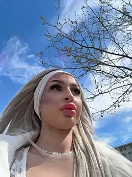 ArianaXO_ 라이브 XXX 채팅