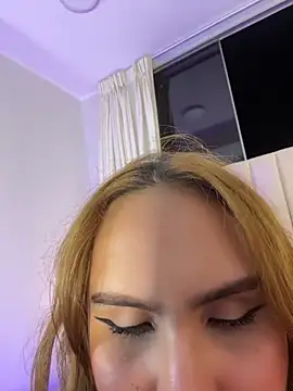 Chat +18 de Aliison_Smith ao vivo