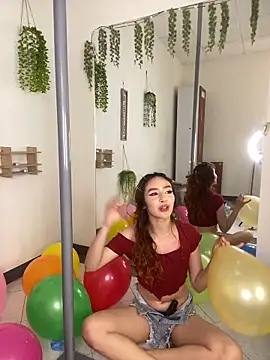 Chat +18 de Paolagh_ ao vivo