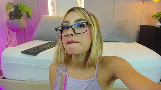 Czat XXX na żywo – mia_watsonn_