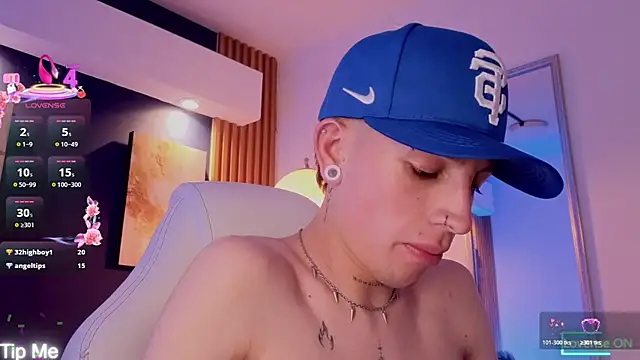 Luca_Prince_ live XXX chat