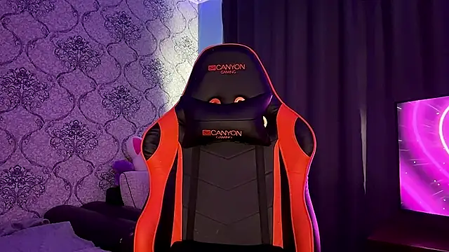 ThedaStrevell: απευθείας συνομιλία ΧΧΧ