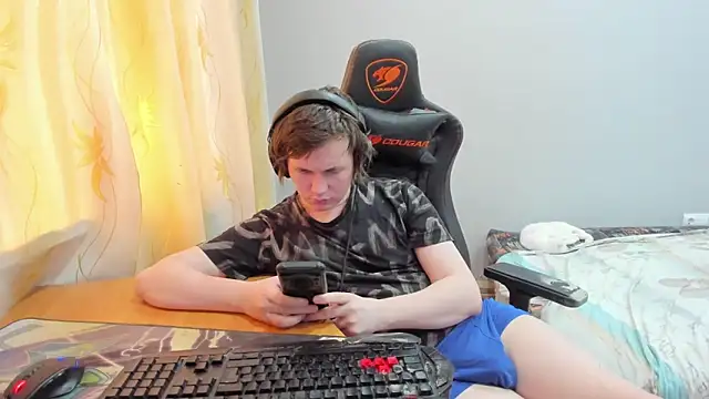 iliaskrislove – Kamerová šou