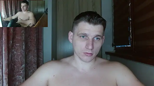 Show modela Poliglotjoe1 na web-kameri