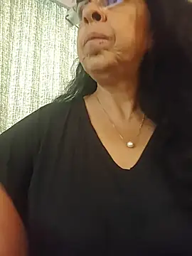 NakedMILFx live XXX chat