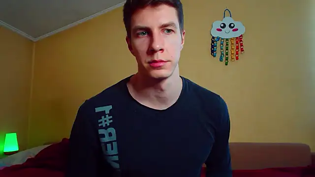 Chris_Brien 即時 XXX 聊天