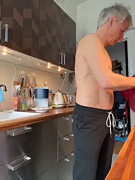 Show modela SexyLeon8 na web-kameri