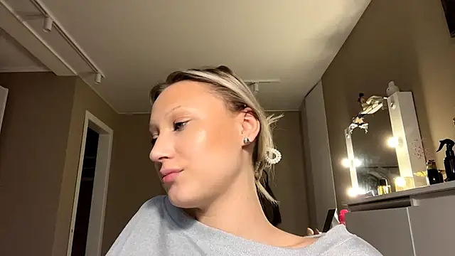 VibeAnna: απευθείας συνομιλία ΧΧΧ