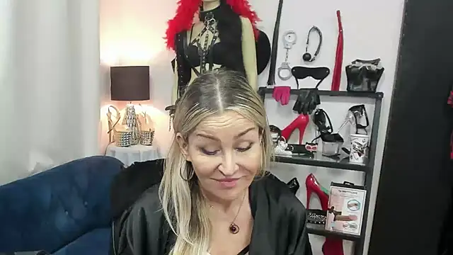 دردشة crystaLUX الجنسية المباشرة