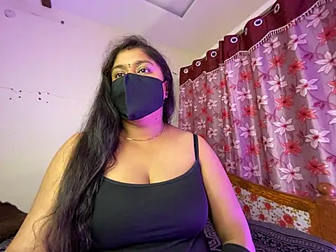 LouleyRaniiのウェブカメラショー