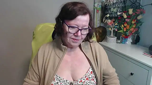 Adelewildx's Live XXX Chat