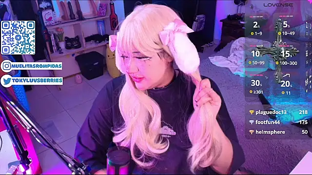 Živý XXX chat toky_doll