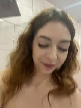 LynaFrost Chat XXX in diretta