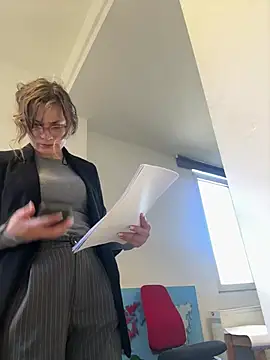 Chat +18 de IsabellaEtha ao vivo